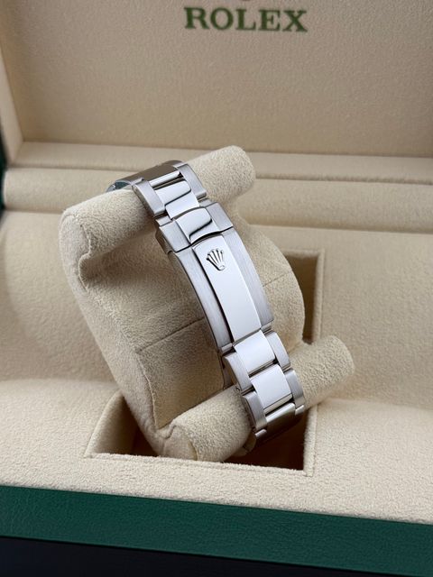 Rolex Datejust II 116300 Image 5